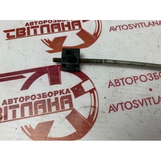 Тяга замка нижняя левой распашной двери Fiat Doblo 2006- 46810607